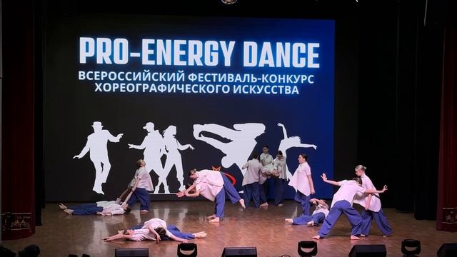 Айсберг, плывущий средь судеб людских