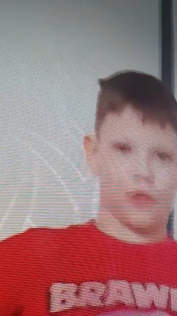 У моего брата клип на 40 подписчиков