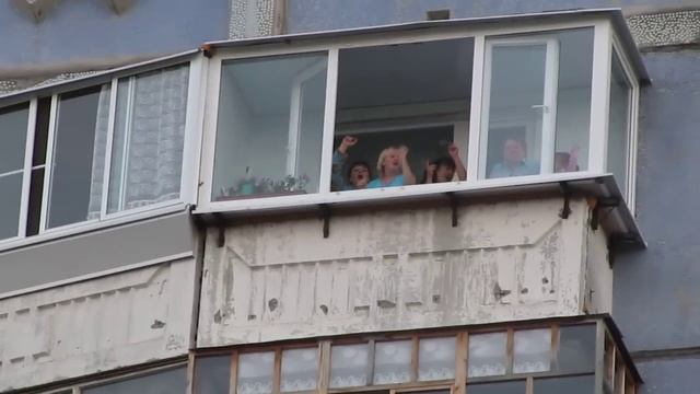 Танцы на балконе под Светлану Разину