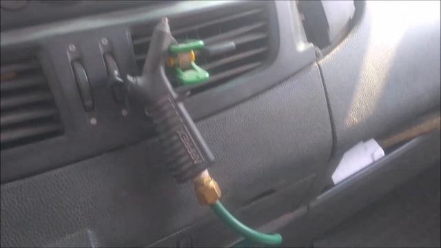 Mostrando o local CONECTOR DIAG IVECO TECTOR - Como Achar o Conector Rapidamente no Caminhão.