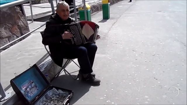Ни семьи, ни хаты, ни друзей...ст.Р.Уразаев исп.Н.Жуков.mp4