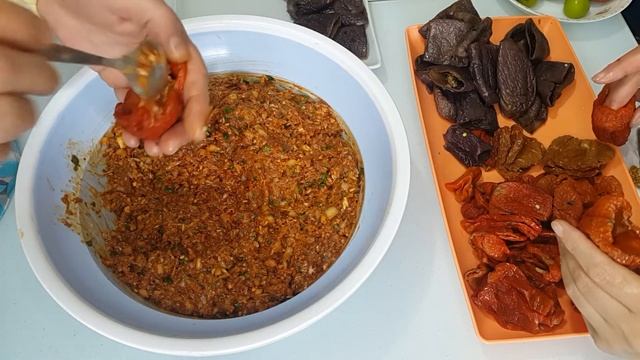 ADANA USULÜ ETLİ KURU PATLICAN BİBER DOLMASI 👌 NAR EKŞİLİ BOL SARIMSAKLI 🍆🌶😋💯
