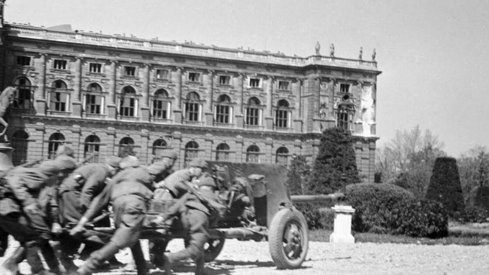 Важнейший узел обороны: 80 лет назад Красная армия освободила Вену