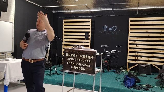 МЫ НЕ СТАНОВИМСЯ ЛУЧШЕ