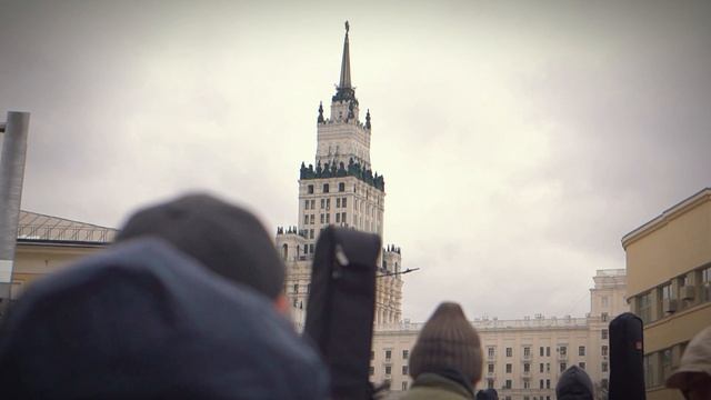 2капитана - Медведица (Мало-помалу) Acoustic version. Бэкстейдж поездки в THE HAT MOSCOW.