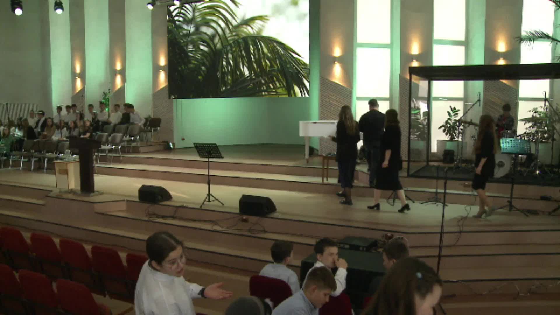 Вечернее воскресное служение Брест || 13.04.2025 Live