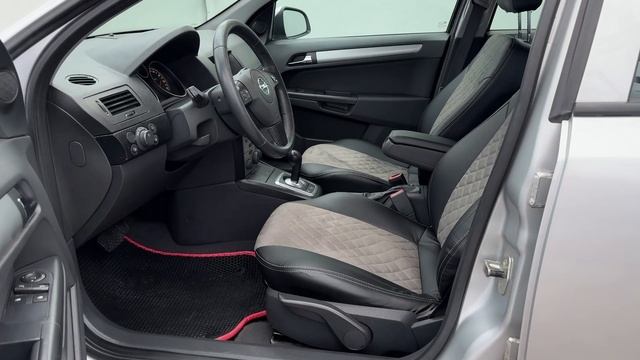 Opel Astra H Рестайлинг, 2011