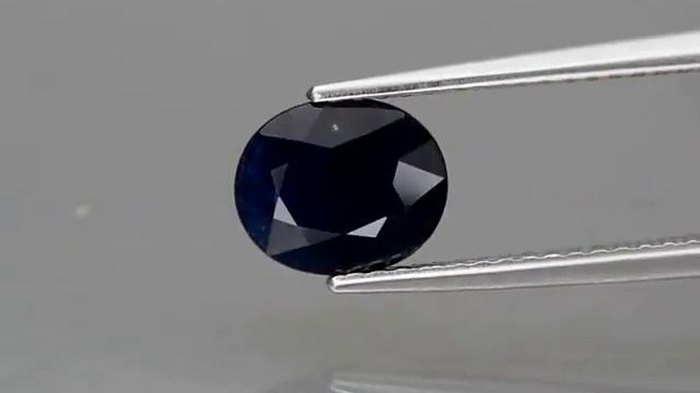 Very Nice Quality Deep Blue Sapphire 1,72 carat Oval Cut Lovely Colour&Luster from Ethiopia
