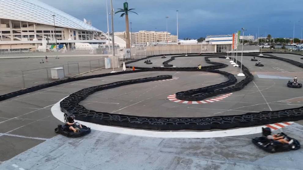 Мчится нам навстречу трека полотно) Сочи☀️🌴🏎️🛣️