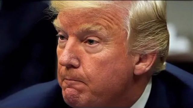 А понтов то было: Трамп ожидаемо "дрогнул" первым...