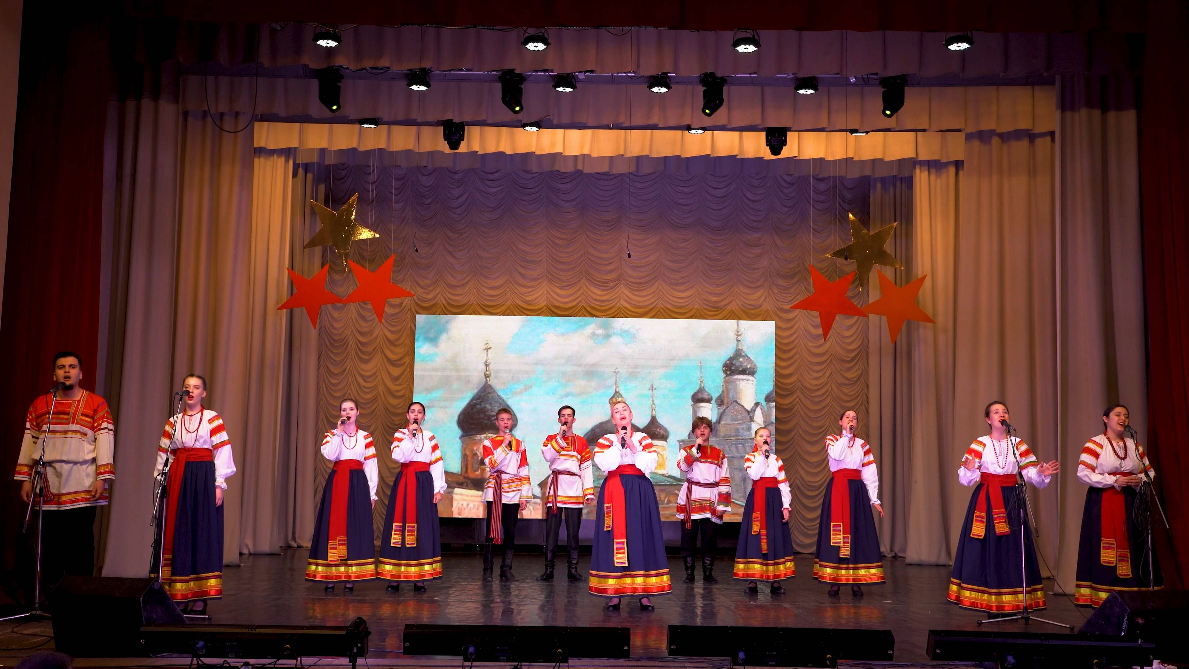 Ансамбль народной песни "Сударушка " . " Русь "