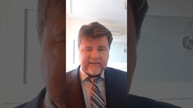 Нашли карту в банкомате? Не вздумайте ее использовать или забрать!