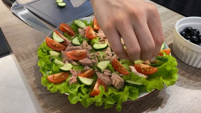 Салат с тунцом! Пошаговый рецепт. БЫСТРО, ВКУСНО, ПОЛЕЗНО!