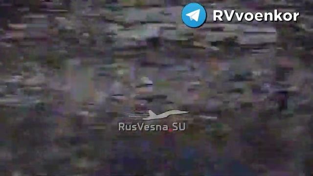 🇷🇺🔥🇺🇦Ожесточенные бои у Покровска: «🅾️тважные» массово жгут технику, пехоту и артиллерию ВСУ
