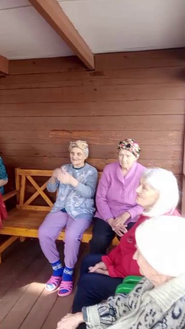 🌸🌸🌸🌷🌷🌷☀️☀️☀️ Первый весенний теплый денёк 🥰🥰🥰🤗🤗🤗Танцы на прогулке 😁😁😁