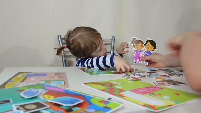 Лайк Настя Влог  Веселые липучки  игра с мамой