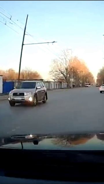 Обгон в Омске через 2 сплошные