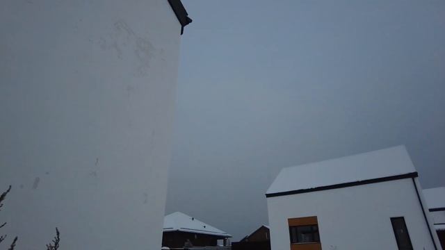 БарнХаус на продажу, как выглядят фасады трёх домов, построенных два года назад. Халтура и обман