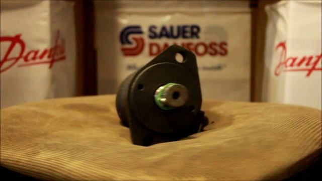 Гидромотор OMP 32 Наличие! 151-0641 А2 25 мм. шпонка Danfoss Power Solutions Motor-OMP Sauer-Danfoss