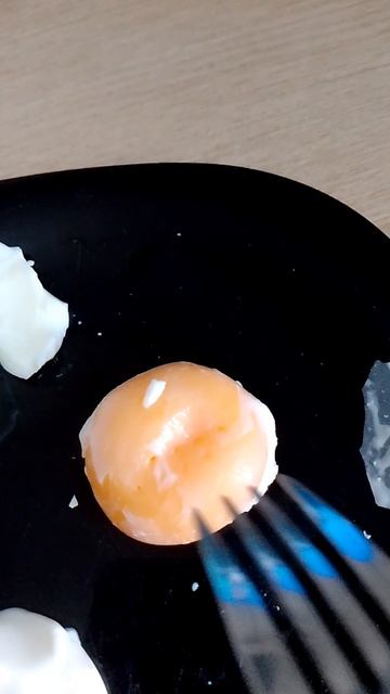 хммм? обычный желток?