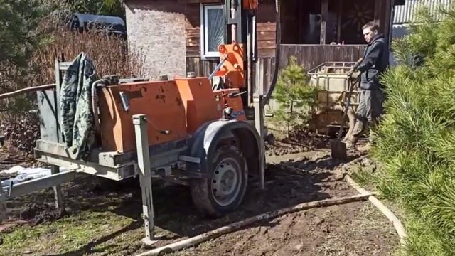Пригород Владимира скважина 30м  для дачи. Воды очень много