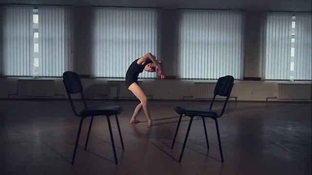 Александра Жилка тренер по джаз -модерну в Kitsch dance studio