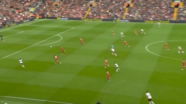Liverpool 2-1 West Ham | Premier League Highlights