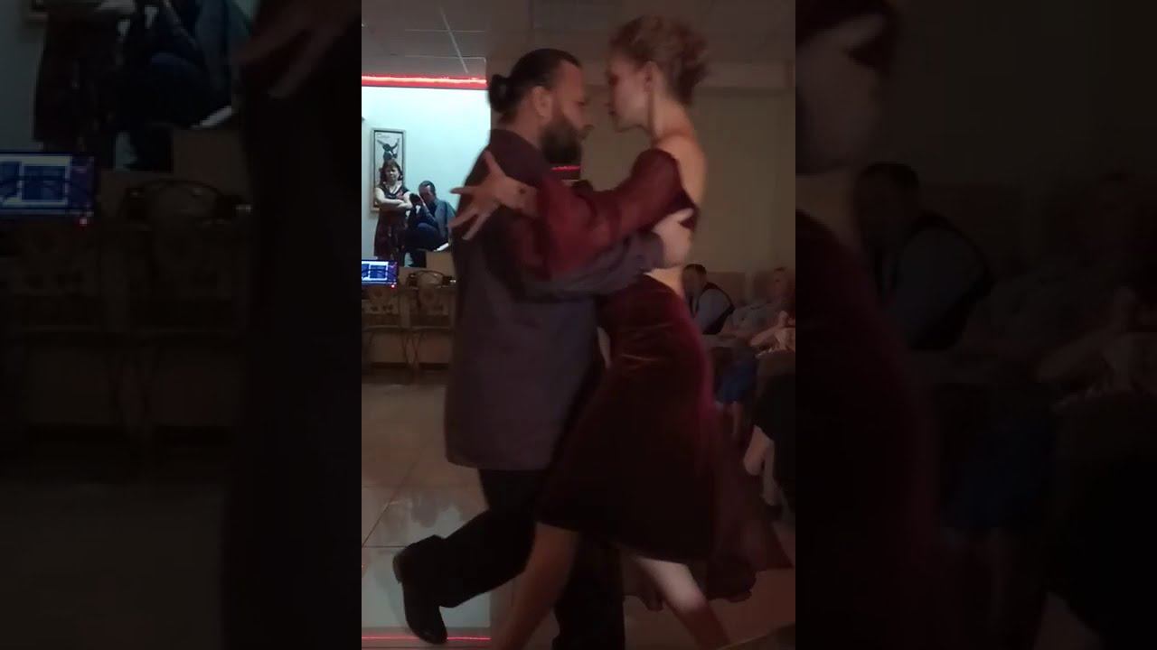 "Eras como la flor" Hector Varela, Alex Vitaly & Maria Vlady