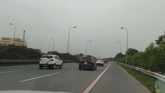 ZOTYE Z8 và hàng trăm ô tô TQ hội tụ