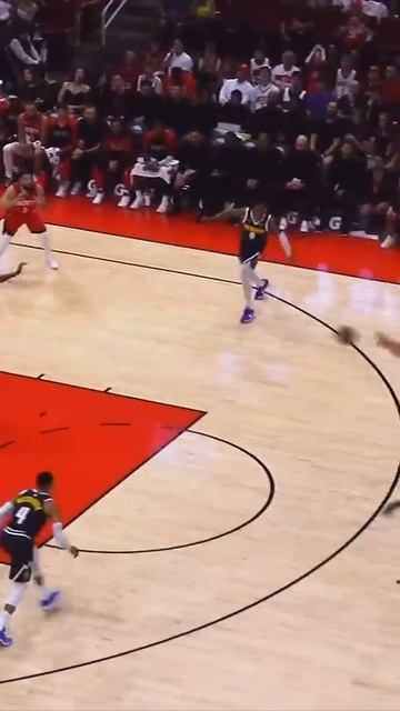 Sengun ROCKS THE RIM!