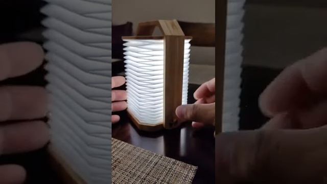 Folding Book Lamp, Foldable Accordion Light, Unique Decorative Lights Review, Well engineered produ