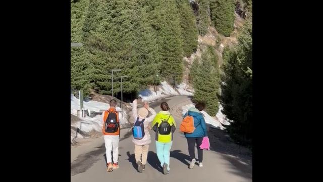 Если с другом вышел в путь... #shorts