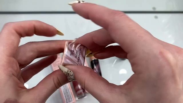 Продукты для губ Givenchy, ухаживающие бальзамы и помада Swatches&Viewers MakeUp