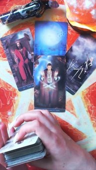 НАПИШЕТ ЛИ ОН ТЕБЕ? Таро. Расклад. Гадание #таро #tarot #гадание