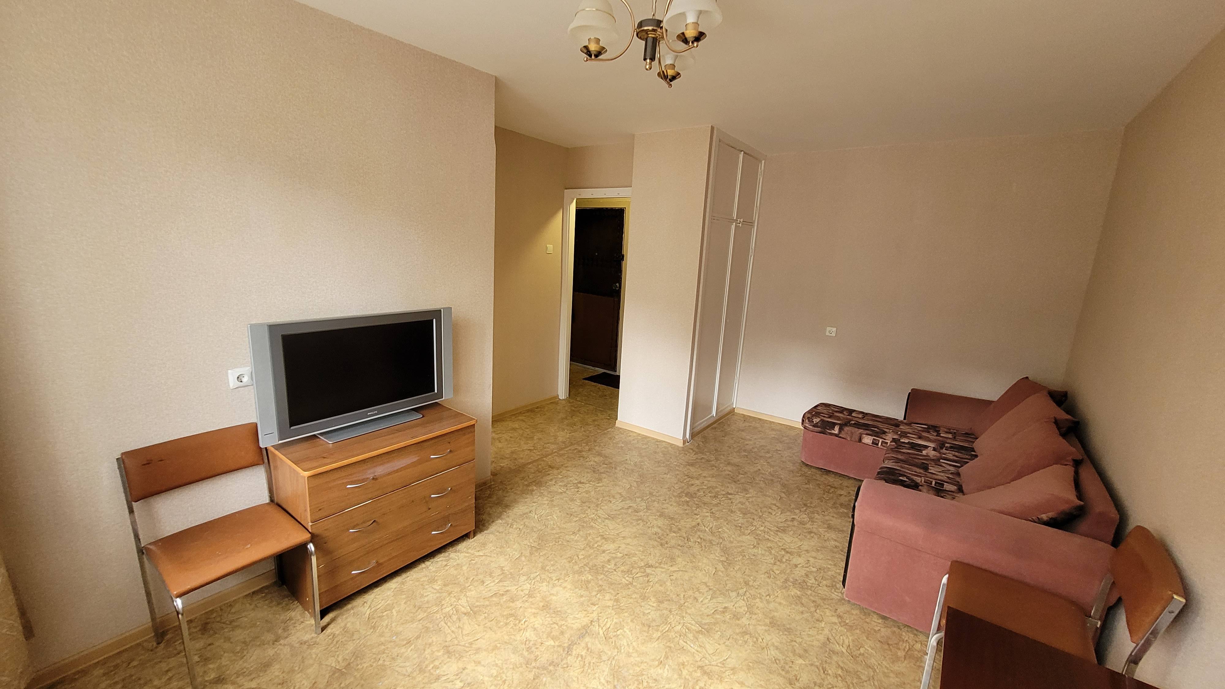 г. Екатеринбург, ул. Синяева, 8, 1к.кв., 28.3м2