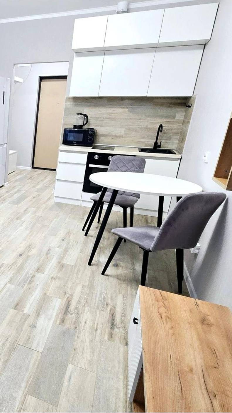 Продам: студия Авиаконструкторов 63