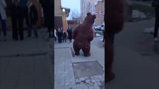 Ножками топ ушками хлоп,
ростовые куклы на ваш праздник, Москва и МО.