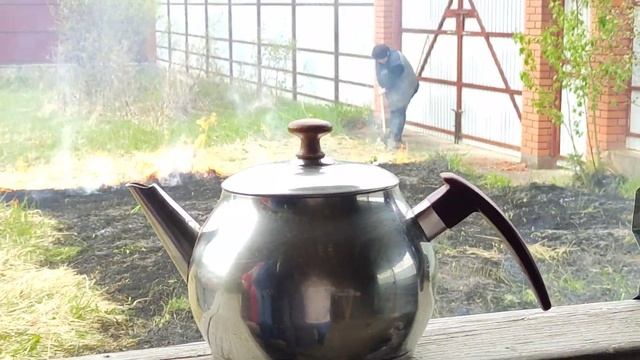 Дачный сезон открыли. Country house. Дача. Участок.