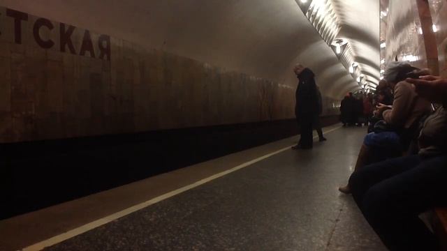 2 x 81-717(4) + 1 x 81-760(1) at Marksistskaya