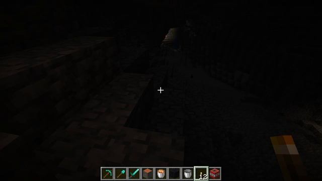 Исследуем пещеры в Minecraft #10