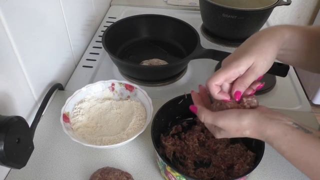 ГОТОВЛЮ ДВА ДНЯ🥩🍲🥤ПОКУПКИ👛ПРОГУЛКА🐴💦