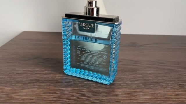 Главный парфюмерный хит Versace. Стоит ли покупать в 2023 году?