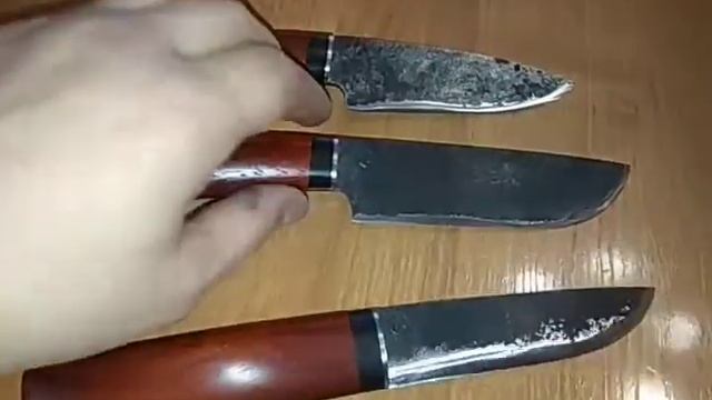 Три комплектных ножа