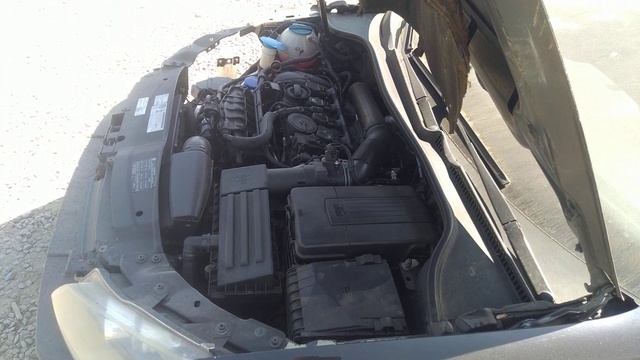 Volkswagen engine sound of 2011 Gti Pzev WVWHD7AJ4BW317545