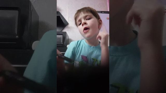 Алиса кошка мяу рассказывает о секрете 🍊