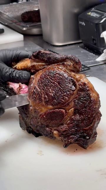 Лучшие сочные стейки в городе