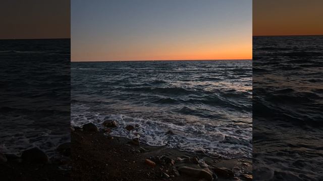Море в Сочи на закате