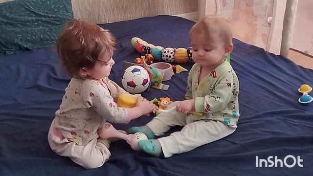 Двойняшки🔥Первая битва😂
