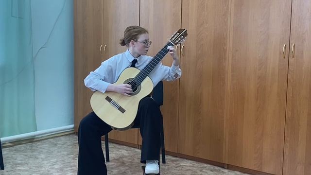 Соколова Веста_5 класс Ф. Карулли Вариации,Ю. Смирнов-Романс
