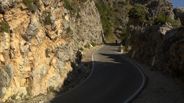 The New BMW F800R scene2 hd